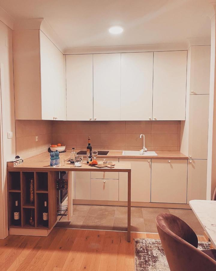 Ferienwohnung Stan Na Dan "Apartman Purple" Banja Luka Exterior foto