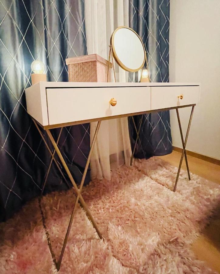 Ferienwohnung Stan Na Dan "Apartman Purple" Banja Luka Exterior foto