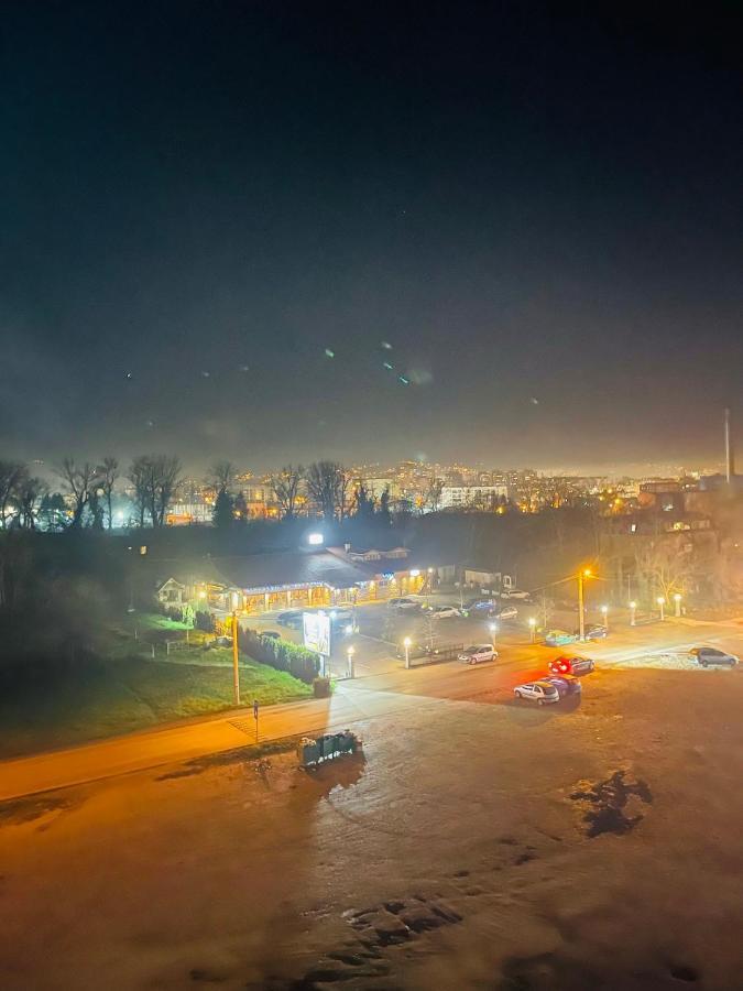 Ferienwohnung Stan Na Dan "Apartman Purple" Banja Luka Exterior foto