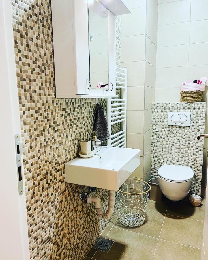 Ferienwohnung Stan Na Dan "Apartman Purple" Banja Luka Exterior foto